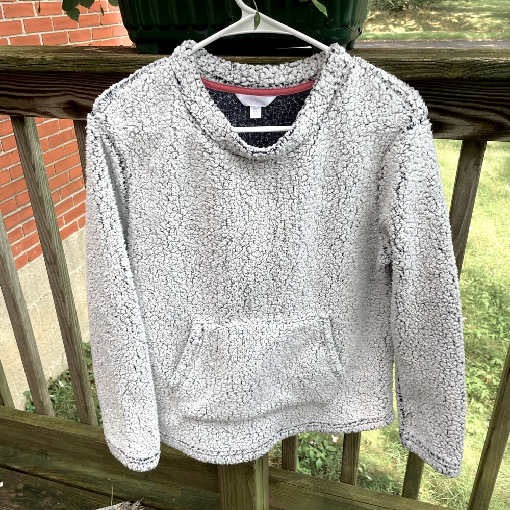Sherpa sleep top by Secret Treasures